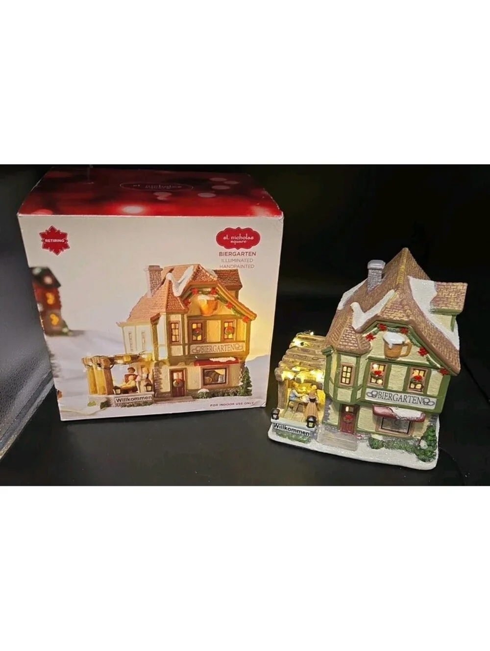 St. Nicholas Square Biergarten Beer Garden Building w/Box Retired Beergarden NEW